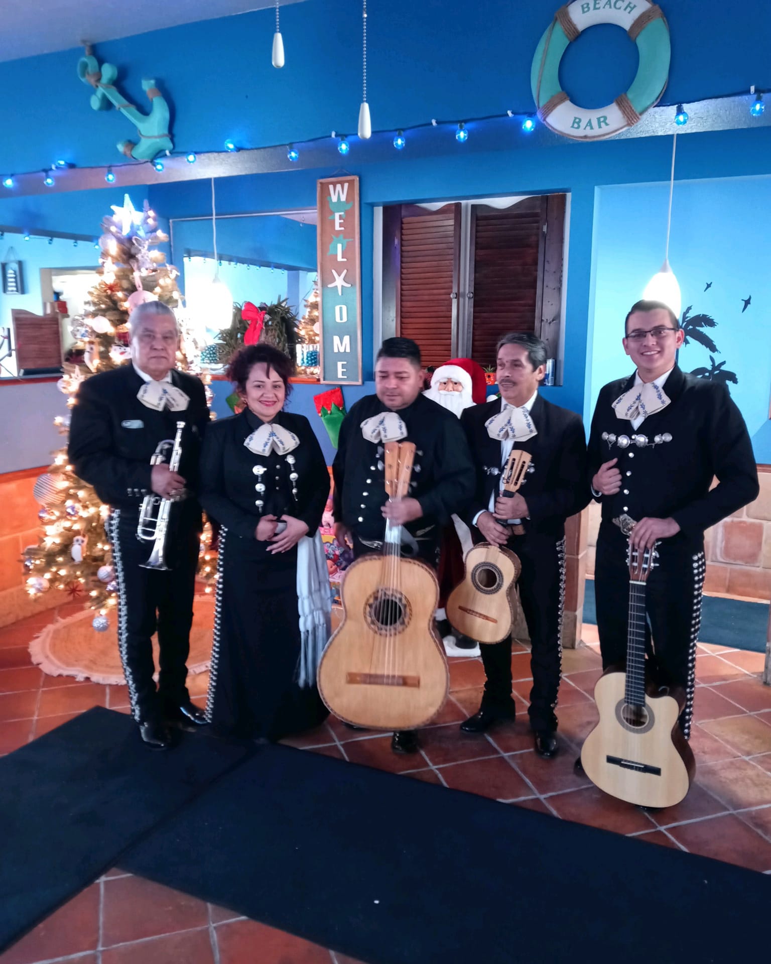 Maríachi Azteca live performance
